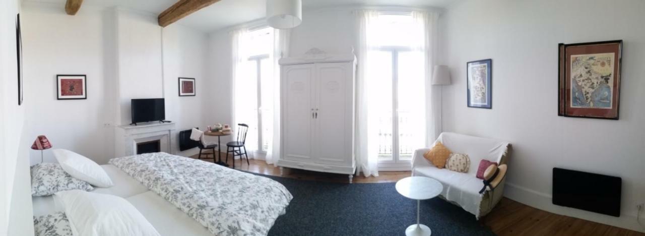 Aumes Sweet Home Chambre D'Hotes Екстериор снимка